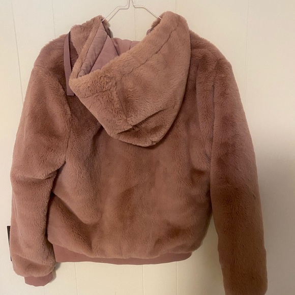 Women’s Athleta jacket - Picture 3 of 3